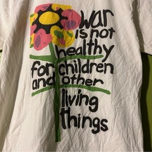Anti-War Peace Love Flower Graphic Tee Sz Small